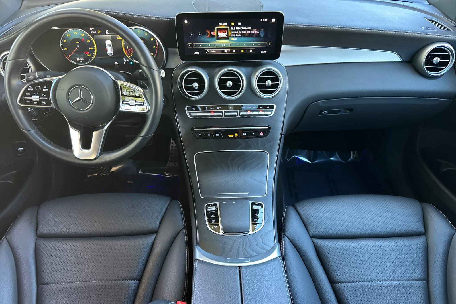 Used 2023 Mercedes-Benz GLC 300 4MATIC Coupe image 16