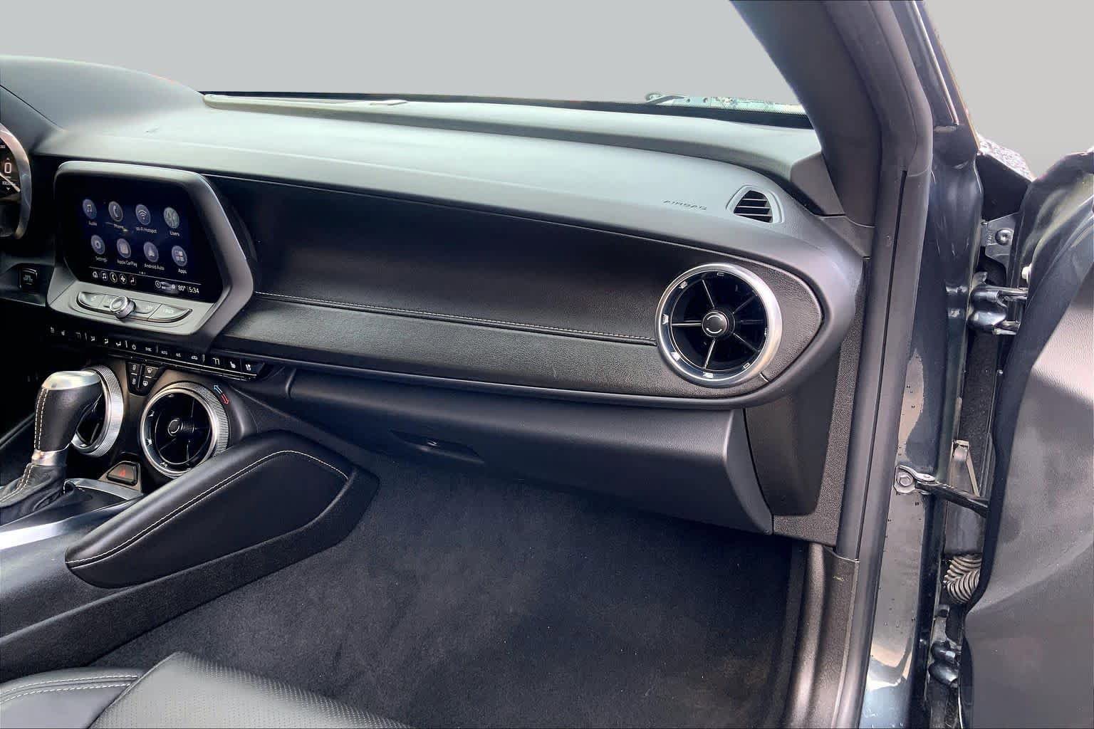 Used 2022 Chevrolet Camaro LT RWD image 17