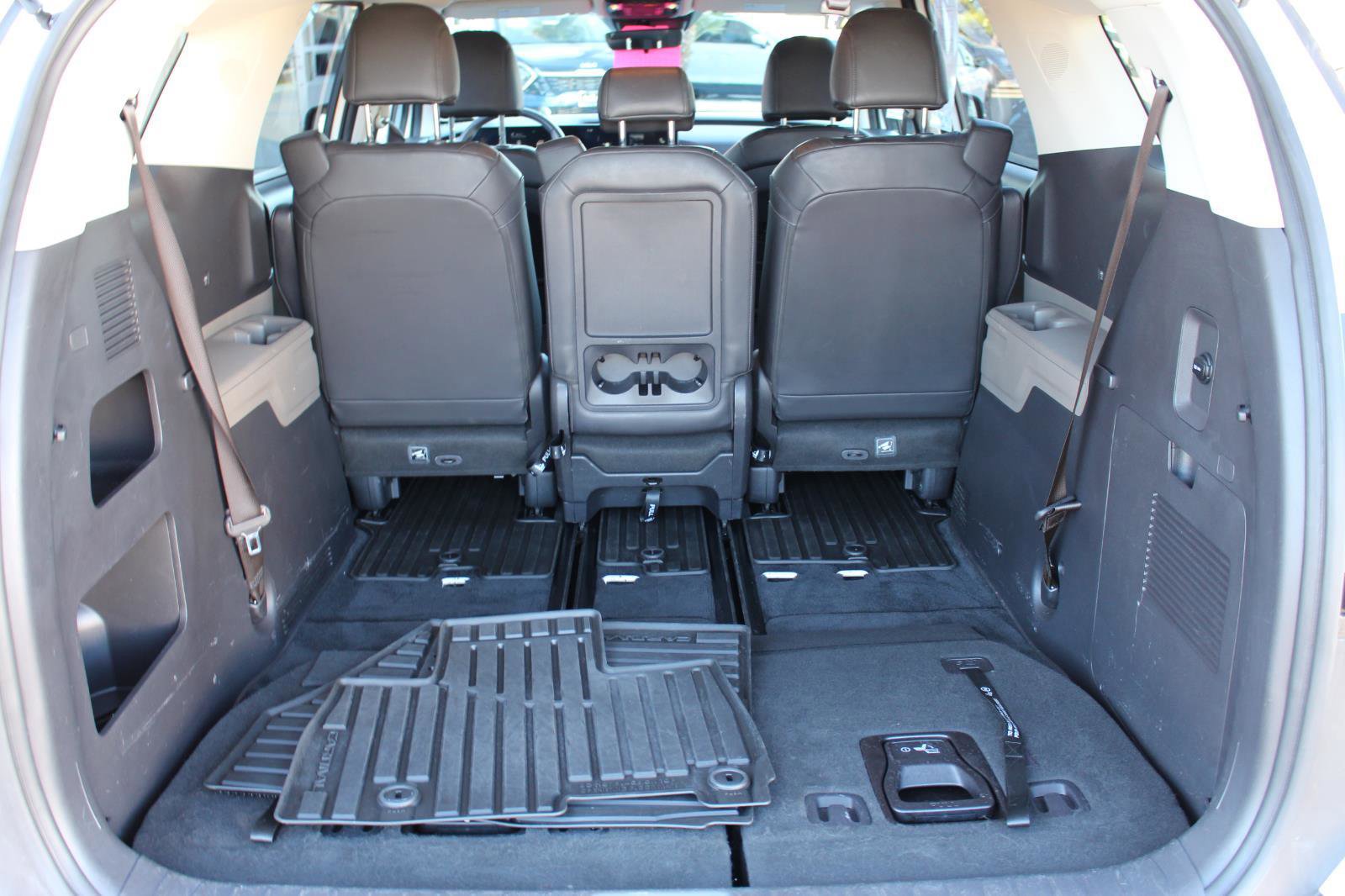 Certified 2025 Kia Carnival image 33