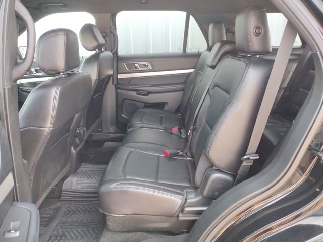 Used 2017 Ford Explorer XLT w/ Equipment Group 202A image 26