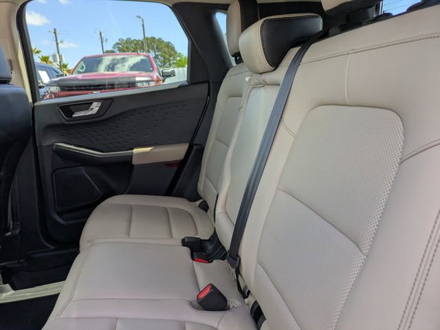 Used 2020 Ford Escape SEL image 15