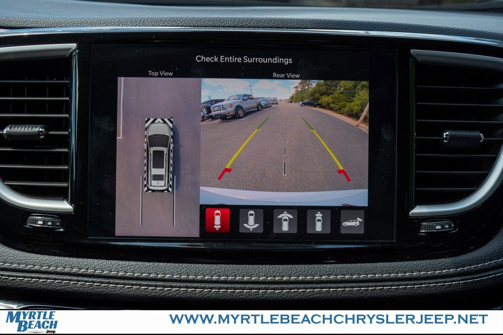 New 2025 Chrysler Pacifica Select w/ Uconnect Theater Family Group image 21