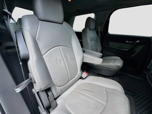 Used 2016 GMC Acadia SLT w/ Premium Edition FWD image 30