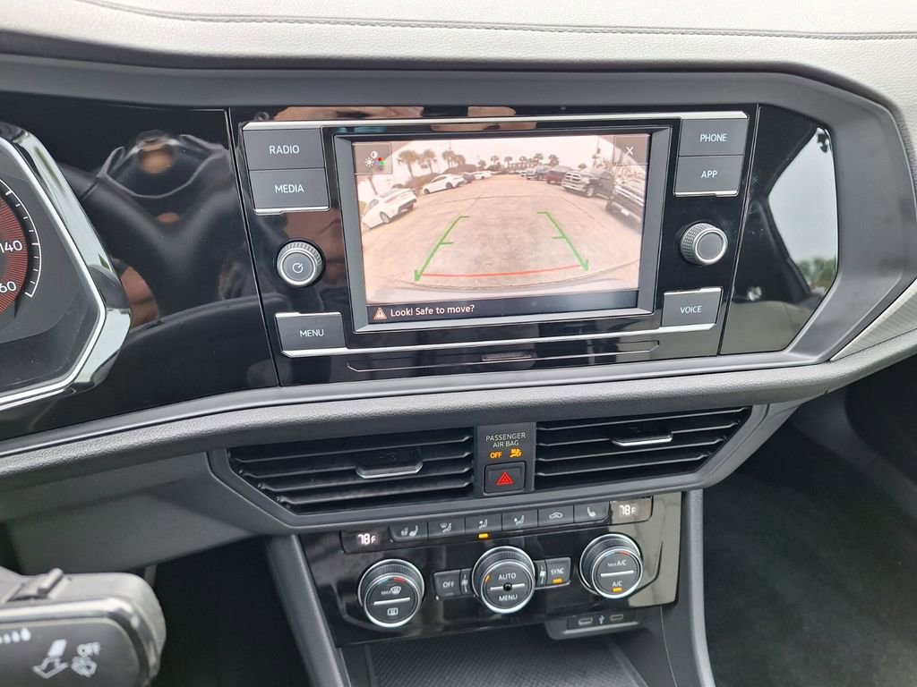 Used 2021 Volkswagen Jetta R-Line w/ R-Line Cold Weather Package image 16