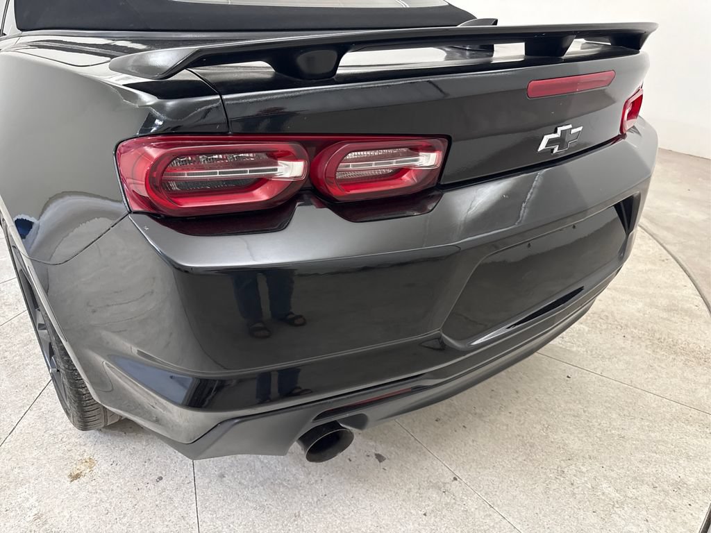 Used 2021 Chevrolet Camaro LT RWD image 19