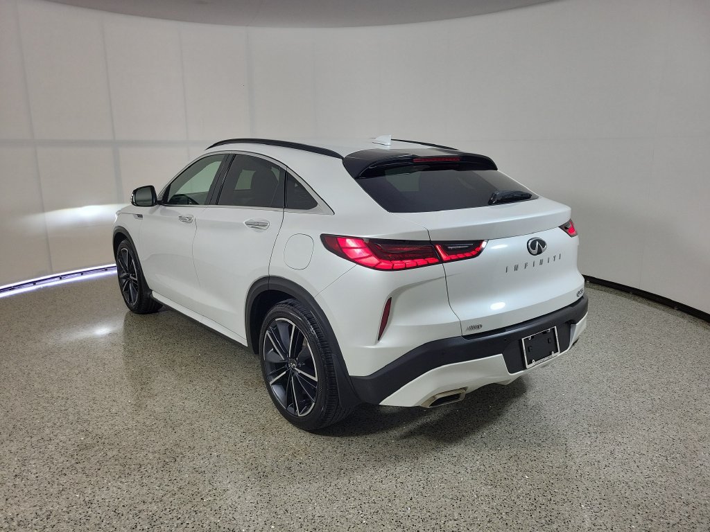 Used 2023 INFINITI QX55 Sensory w/ Lighting Package AWD/4WD image 3