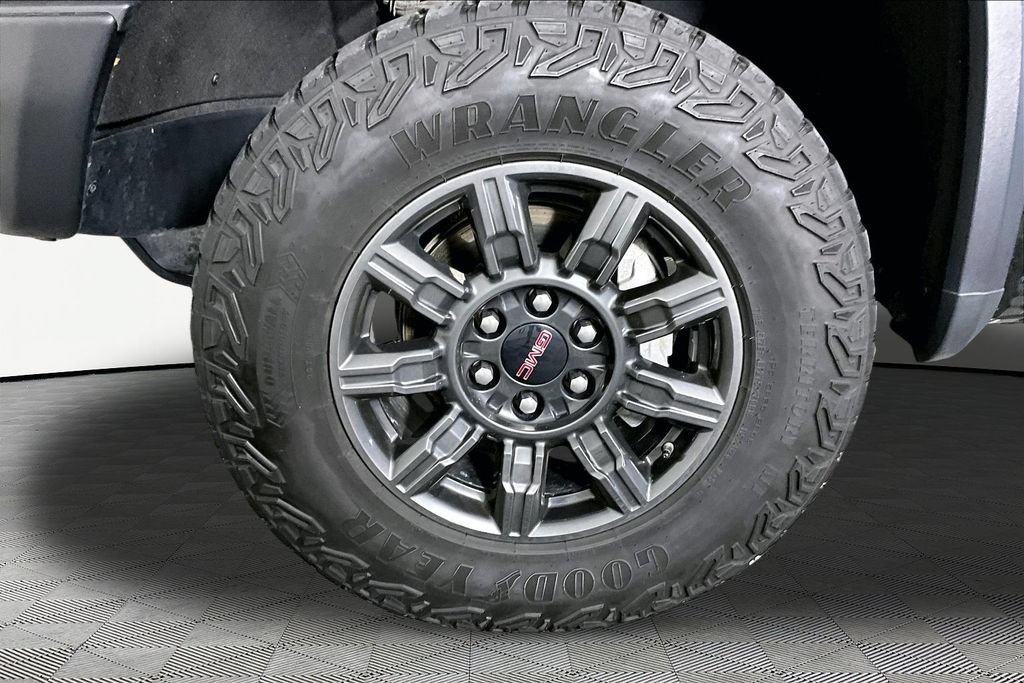 Certified 2024 GMC Sierra 1500 AT4X AWD/4WD image 32
