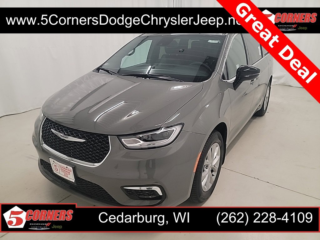 New 2025 Chrysler Pacifica Select image 1