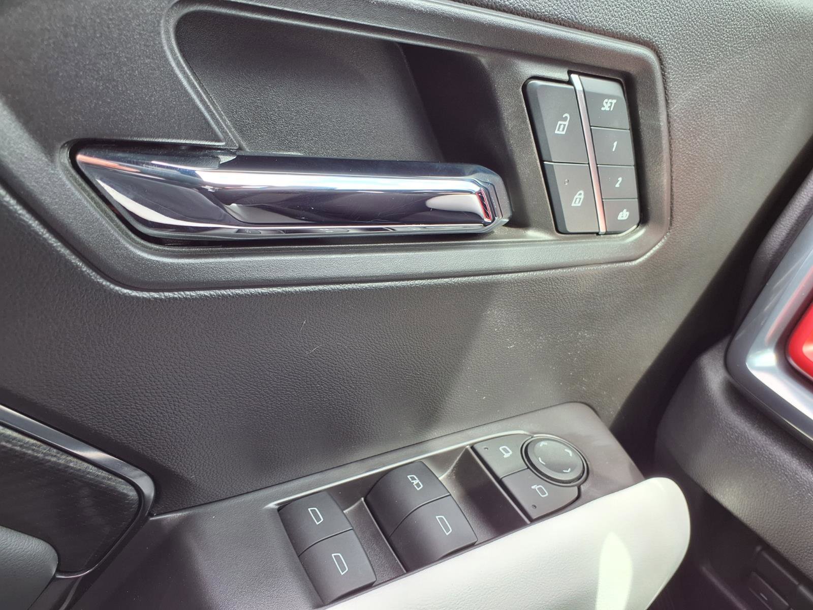 Used 2024 GMC Canyon AT4X image 24