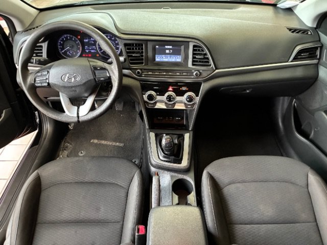 Used 2019 Hyundai Elantra SE w/ Cargo Package FWD image 17