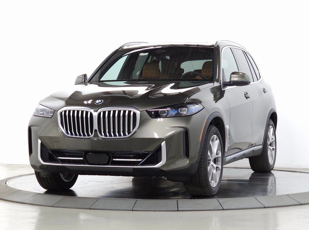 Used 2026 BMW X5 xDrive40i w/ Premium Package AWD/4WD image 3