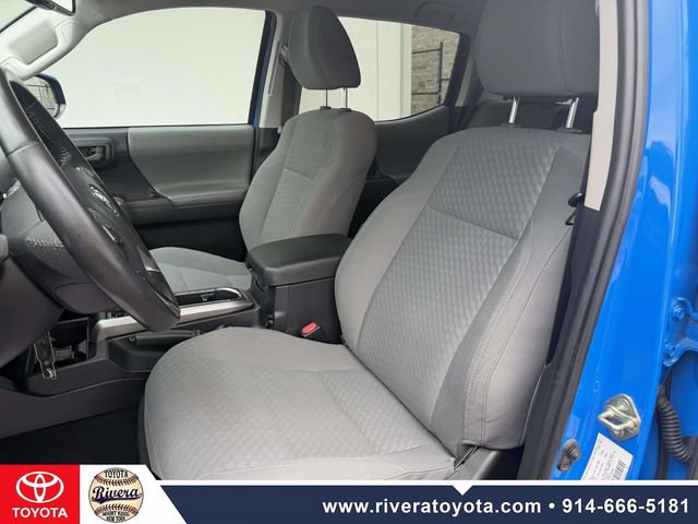 Used 2020 Toyota Tacoma SR5 AWD/4WD image 14
