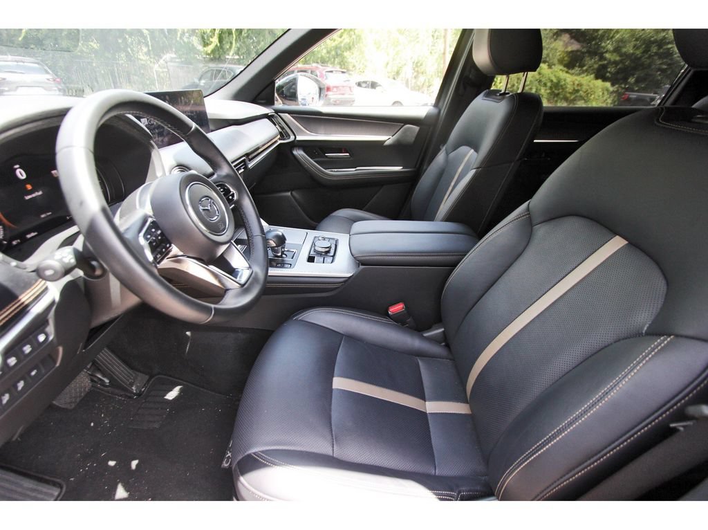 Certified 2025 MAZDA CX-70 Plug-In Hybrid w/ Premium Plus AWD/4WD image 13