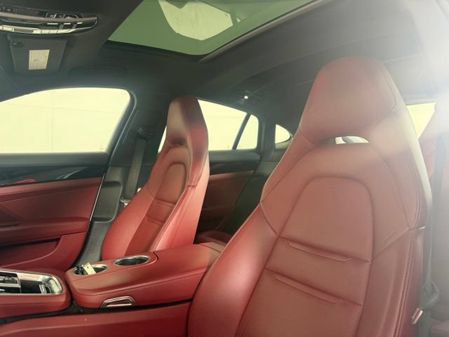 Used 2020 Porsche Panamera RWD image 6