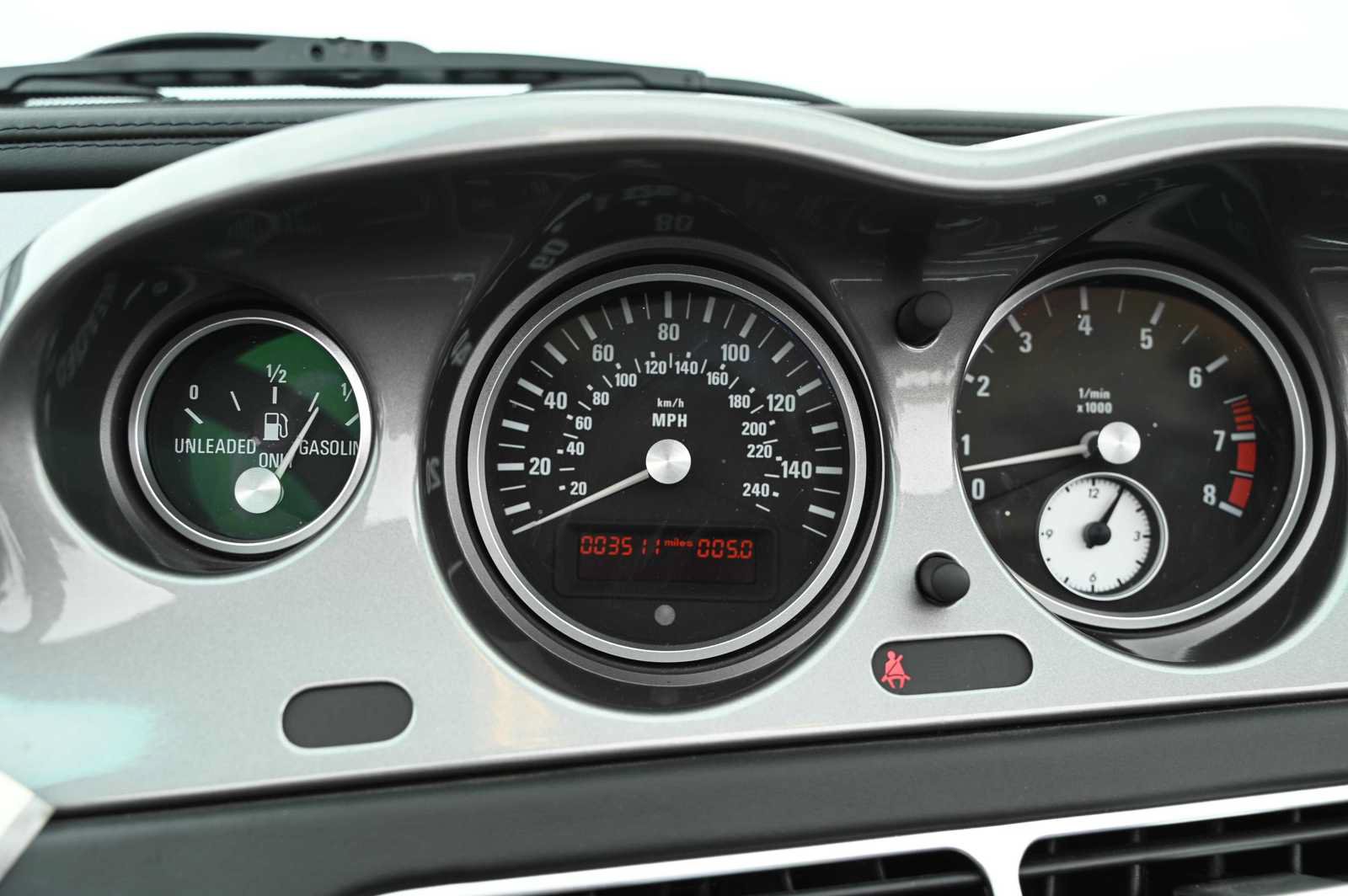 Used 2003 BMW Z8 RWD image 15