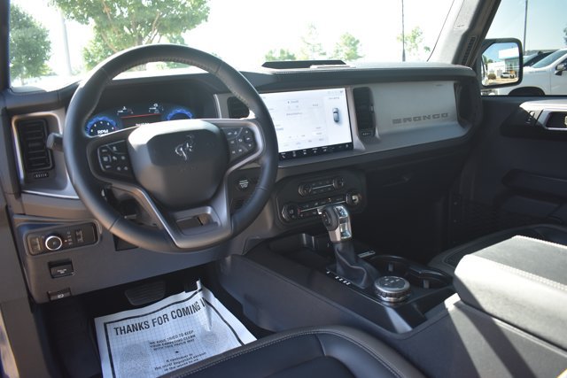 Used 2025 Ford Bronco Outer Banks AWD/4WD image 17
