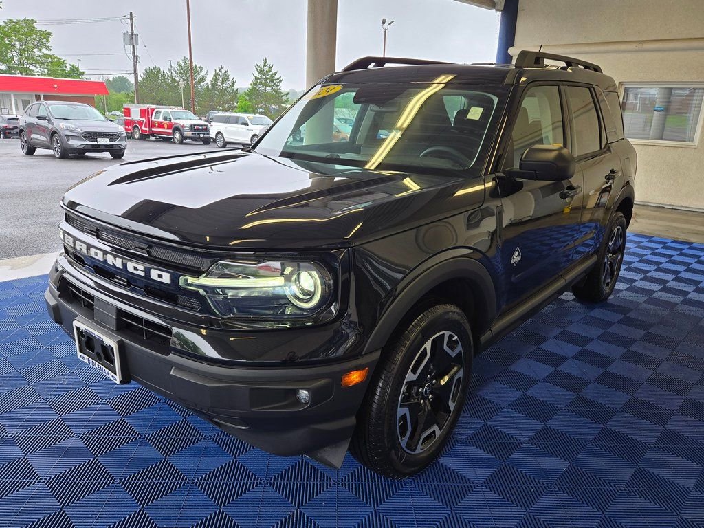 New 2024 Ford Bronco Sport Outer Banks w/ Tech Package AWD/4WD image 3