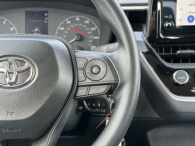 Used 2025 Toyota Corolla LE FWD image 9