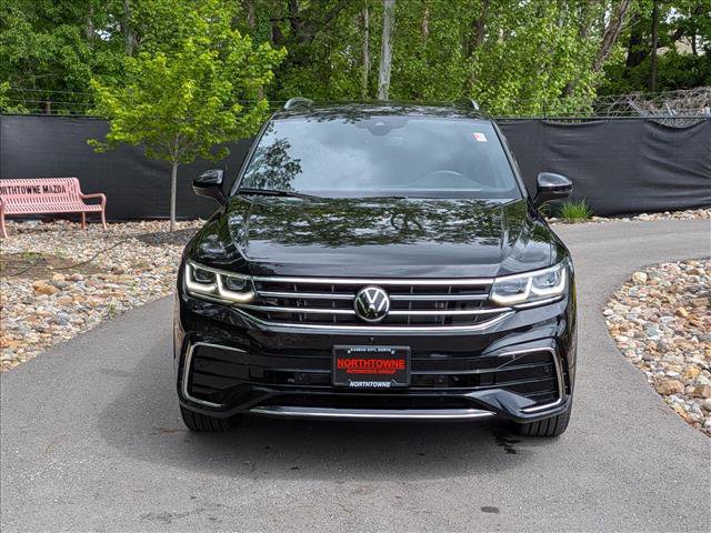Certified 2024 Volkswagen Tiguan SEL R-Line w/ MDO Package, Two-Row AWD/4WD image 9