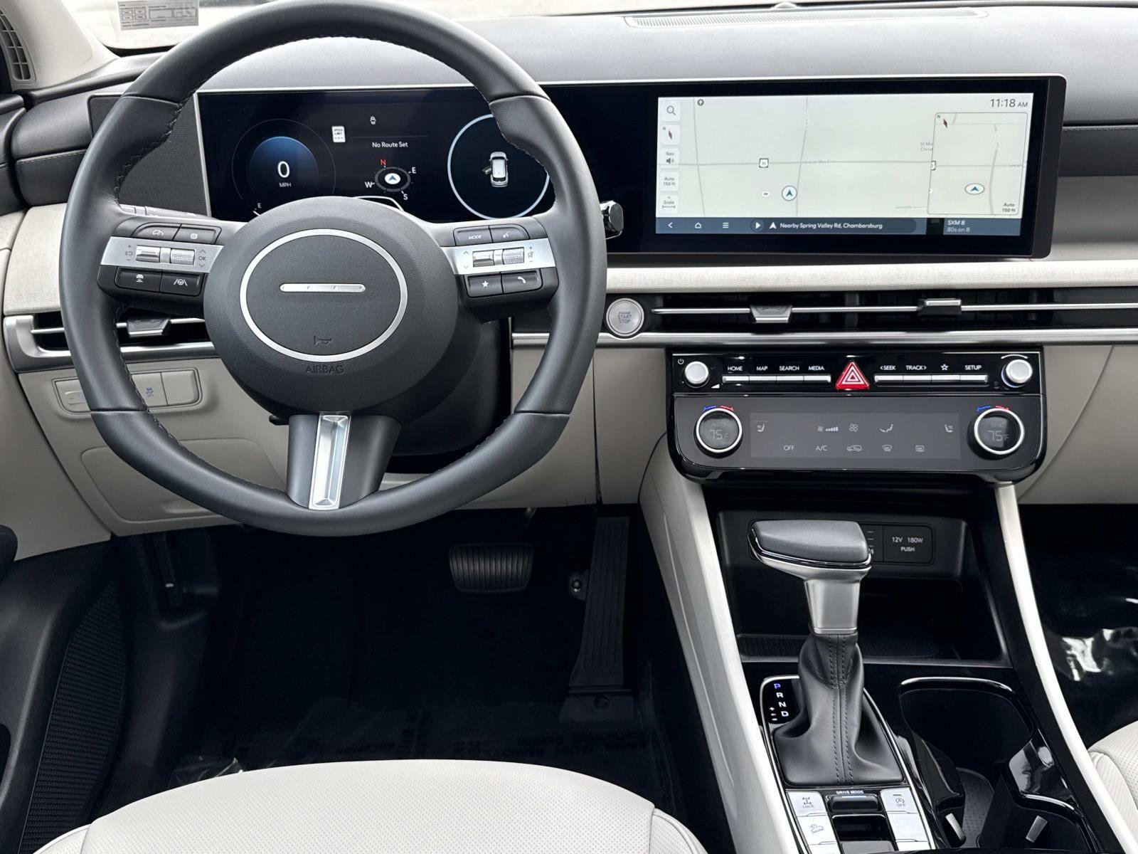 Used 2025 Hyundai Tucson SEL image 2