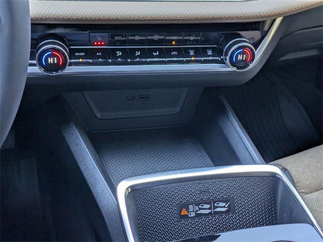 New 2026 Chevrolet Equinox ACTIV w/ Safety and Technology Package image 21