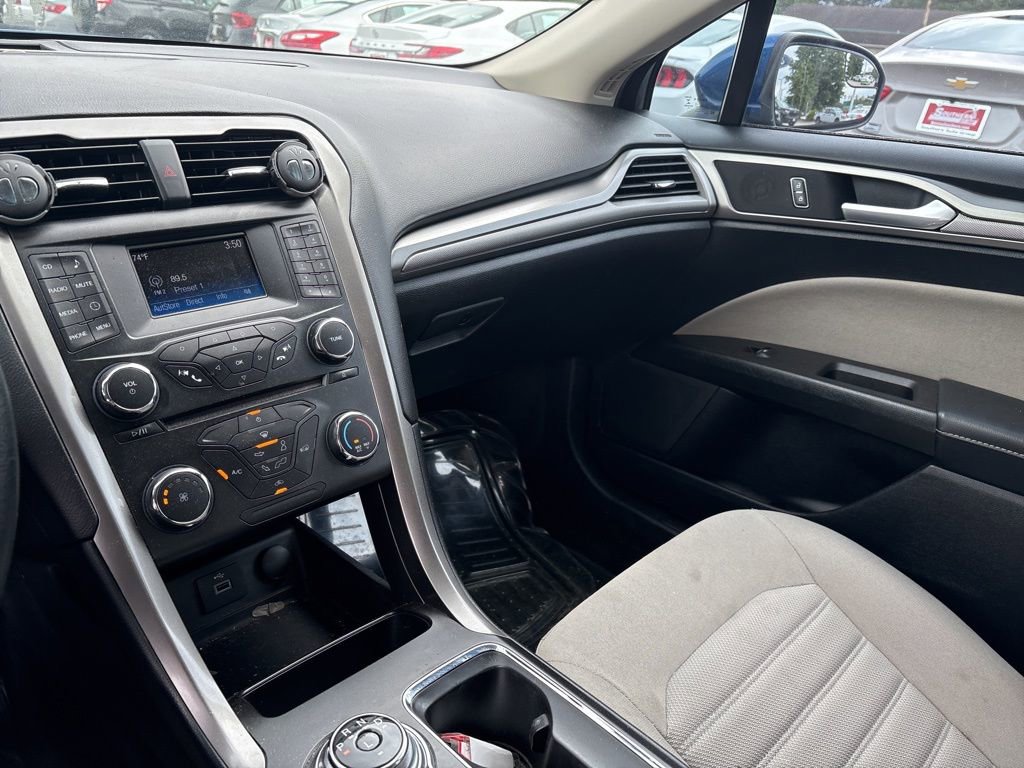 Used 2018 Ford Fusion S FWD image 19