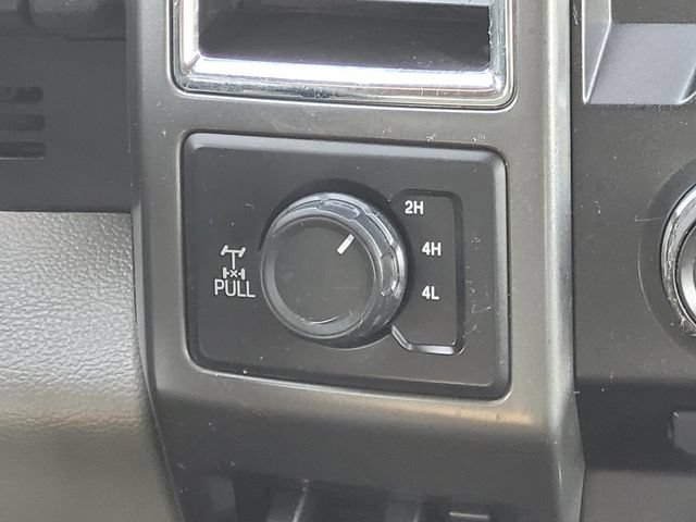 Used 2017 Ford F250 XLT w/ XLT Premium Package AWD/4WD image 25