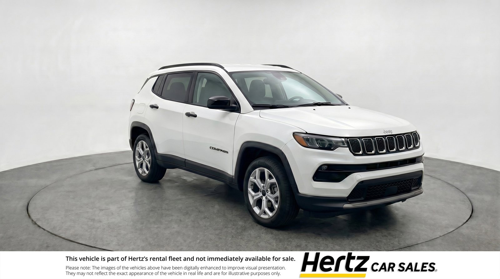 Used 2025 Jeep Compass Latitude AWD/4WD image 1