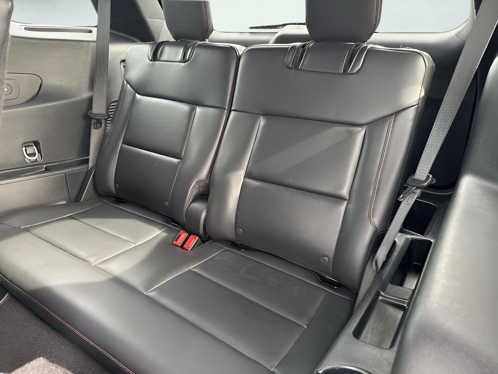 Used 2025 Ford Explorer ST-Line w/ ST-Line Street Pack AWD/4WD image 25