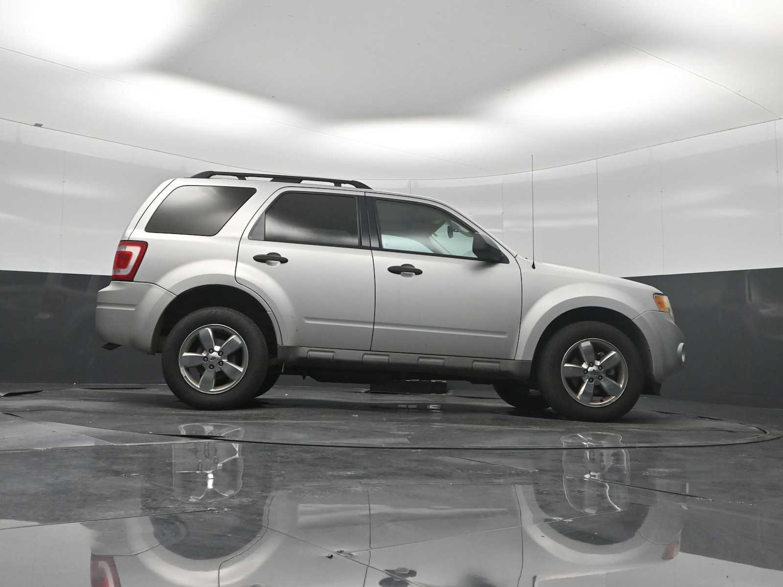 Used 2009 Ford Escape XLT AWD/4WD image 25