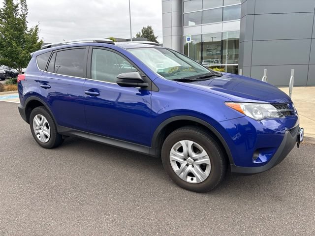 Used 2015 Toyota RAV4 LE AWD/4WD image 8