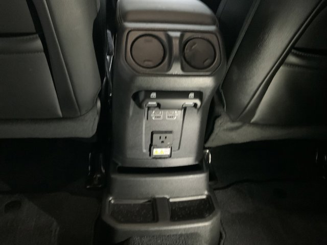 Used 2023 Jeep Wrangler Altitude image 23