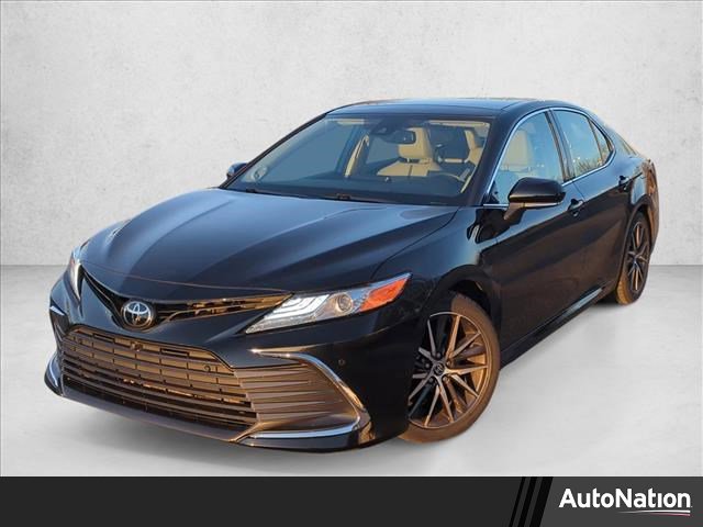 Used 2022 Toyota Camry XLE
