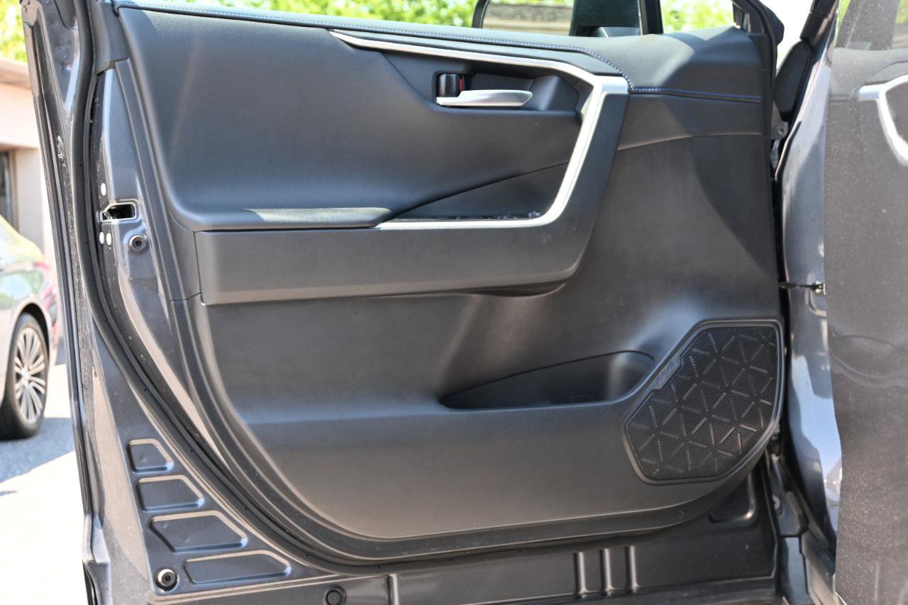 Used 2021 Toyota RAV4 XSE AWD/4WD image 11