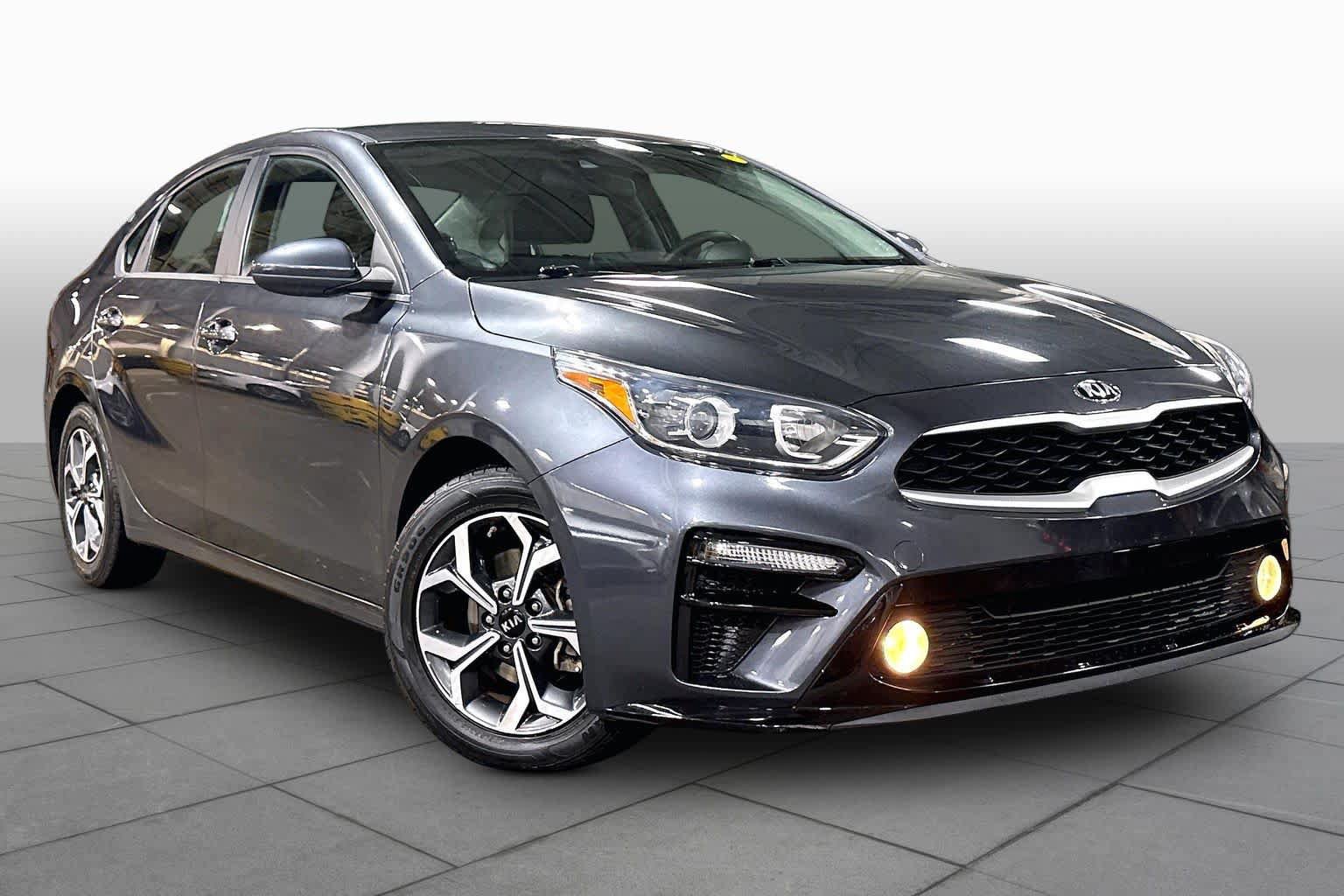 Used 2021 Kia Forte LXS FWD image 3