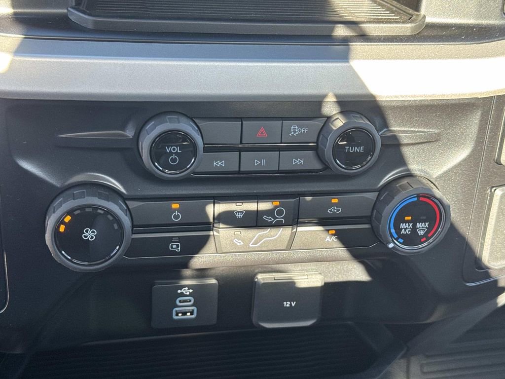 New 2026 Ford F250 XL w/ XL Chrome Package image 13