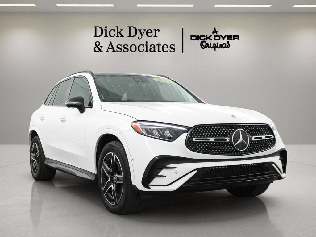 Used 2024 Mercedes-Benz GLC 300