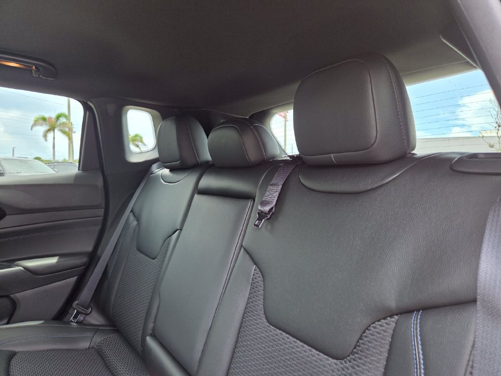 New 2026 Jeep Compass Latitude AWD/4WD image 21
