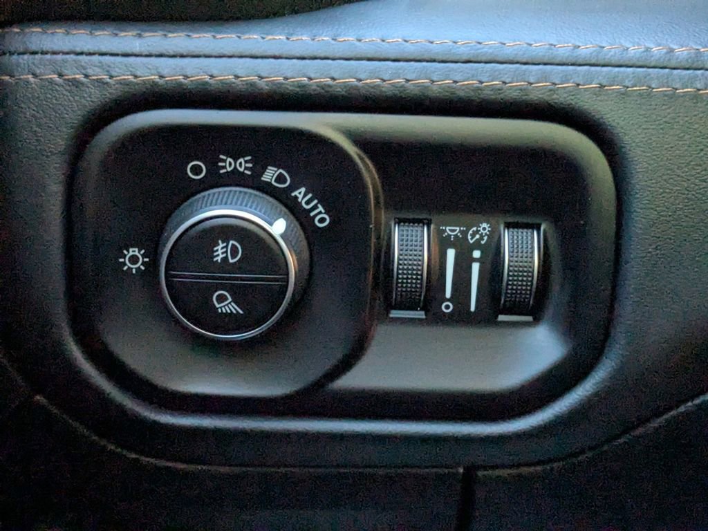 Used 2021 RAM 1500 Limited image 23