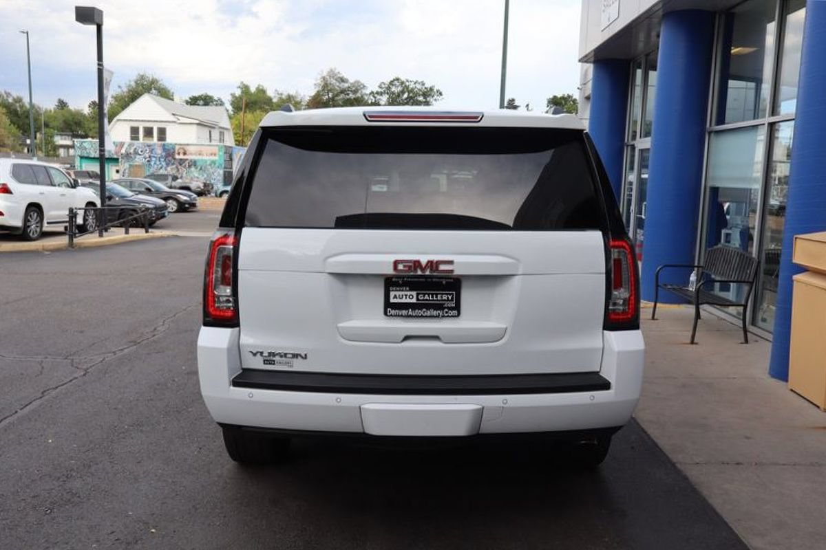 Used 2020 GMC Yukon SLT w/ Premium Edition AWD/4WD image 4
