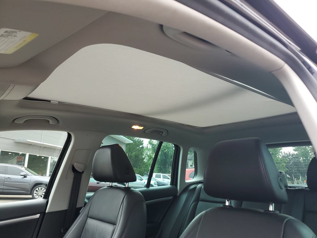 Used 2013 Volkswagen Tiguan SEL FWD image 17