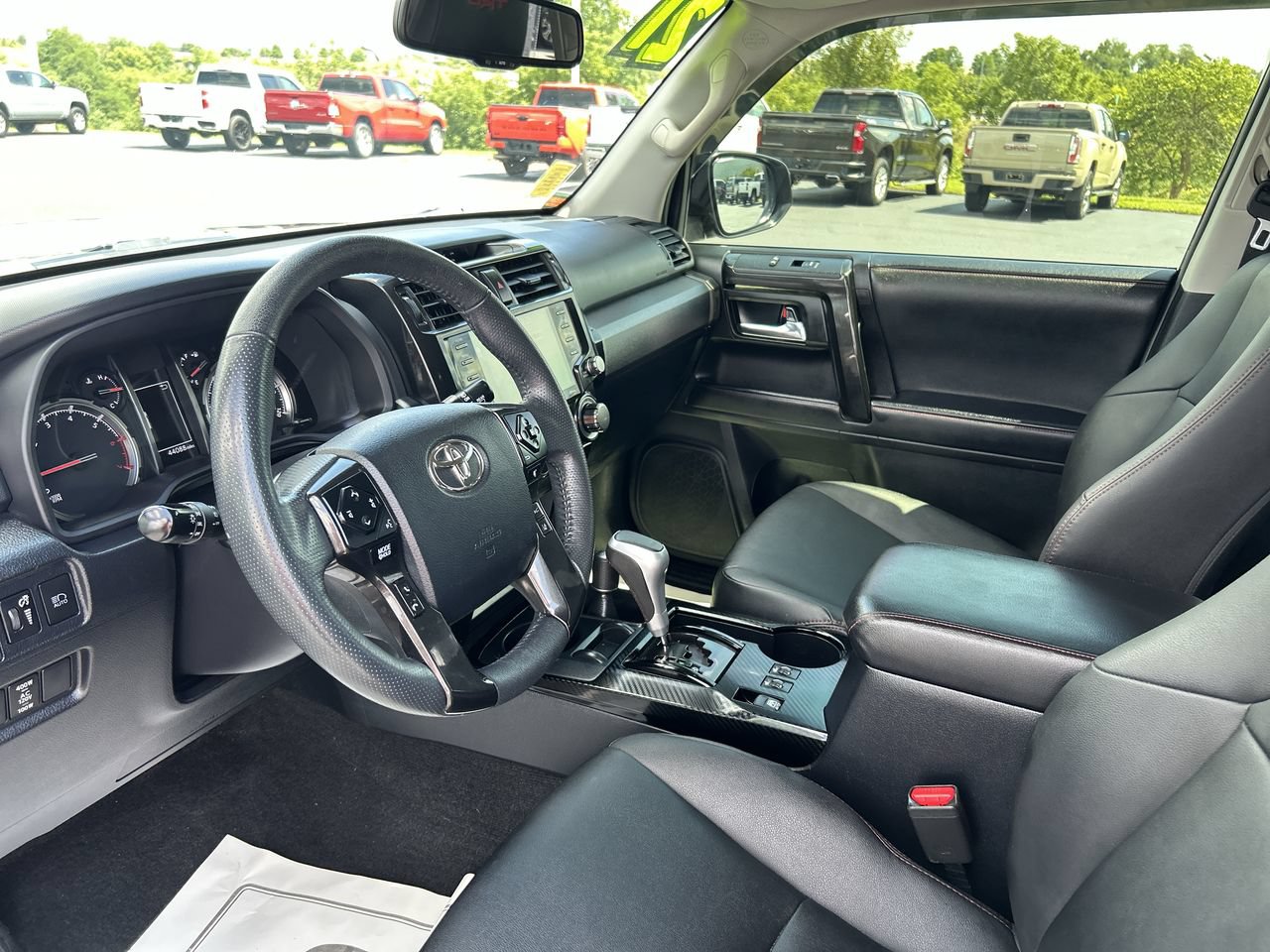 Used 2021 Toyota 4Runner TRD Off-Road Premium w/ Moonroof Package AWD/4WD image 24