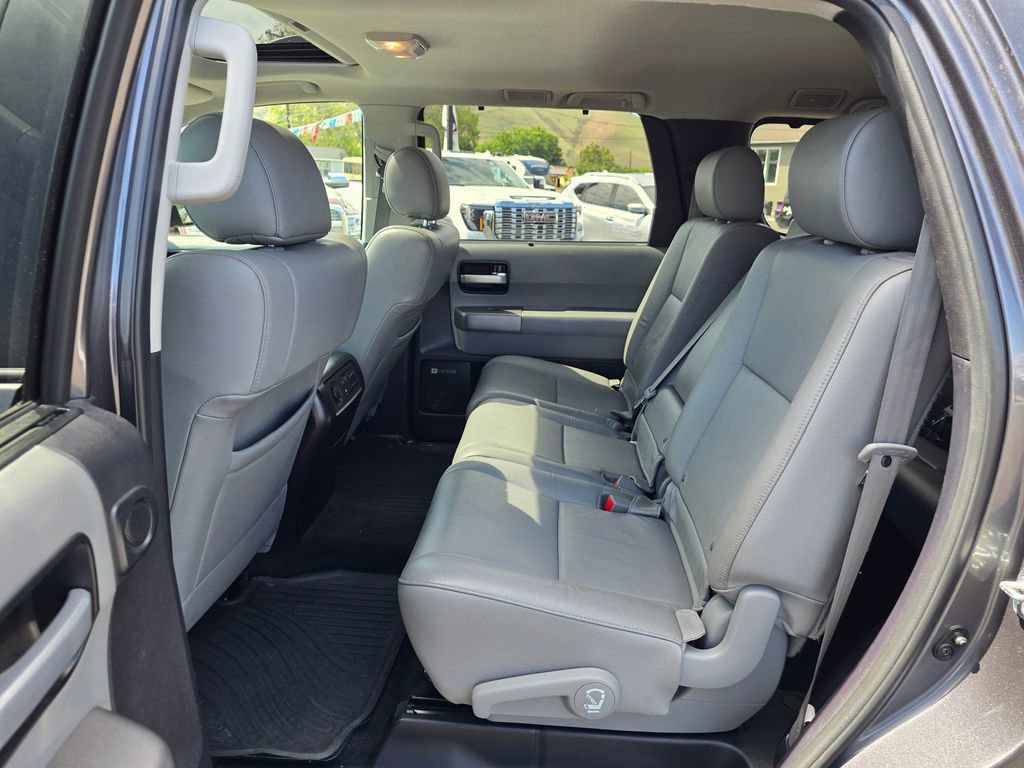 Used 2016 Toyota Sequoia Limited image 18