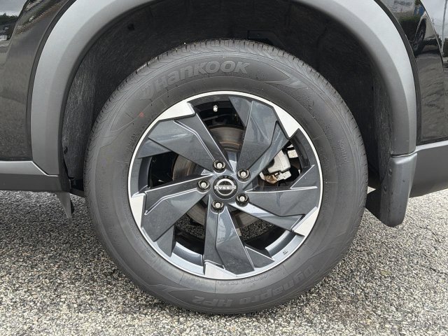 Certified 2026 Nissan Rogue SV w/ Cold Weather Package AWD/4WD image 11