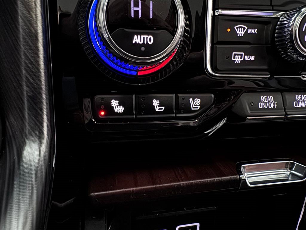 Certified 2023 GMC Yukon Denali Ultimate image 23