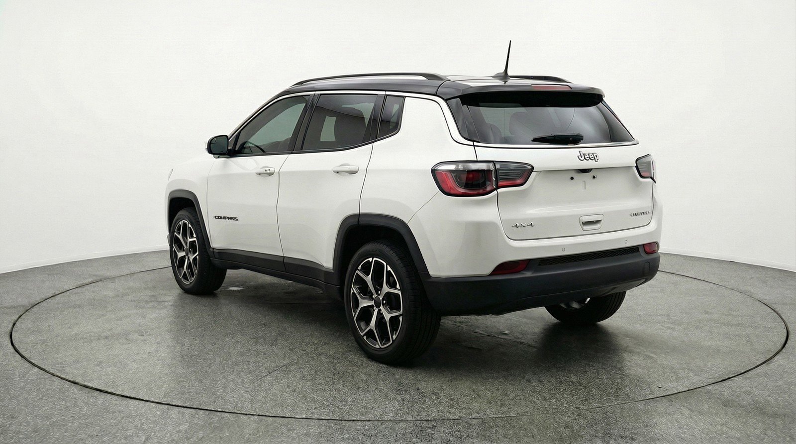 Used 2025 Jeep Compass Limited image 6