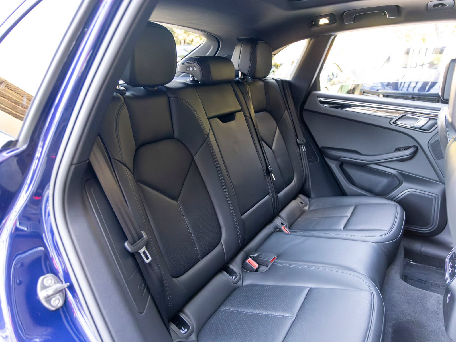 Certified 2026 Porsche Macan AWD/4WD image 58