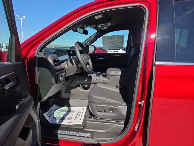 New 2026 Chevrolet Suburban LT image 11