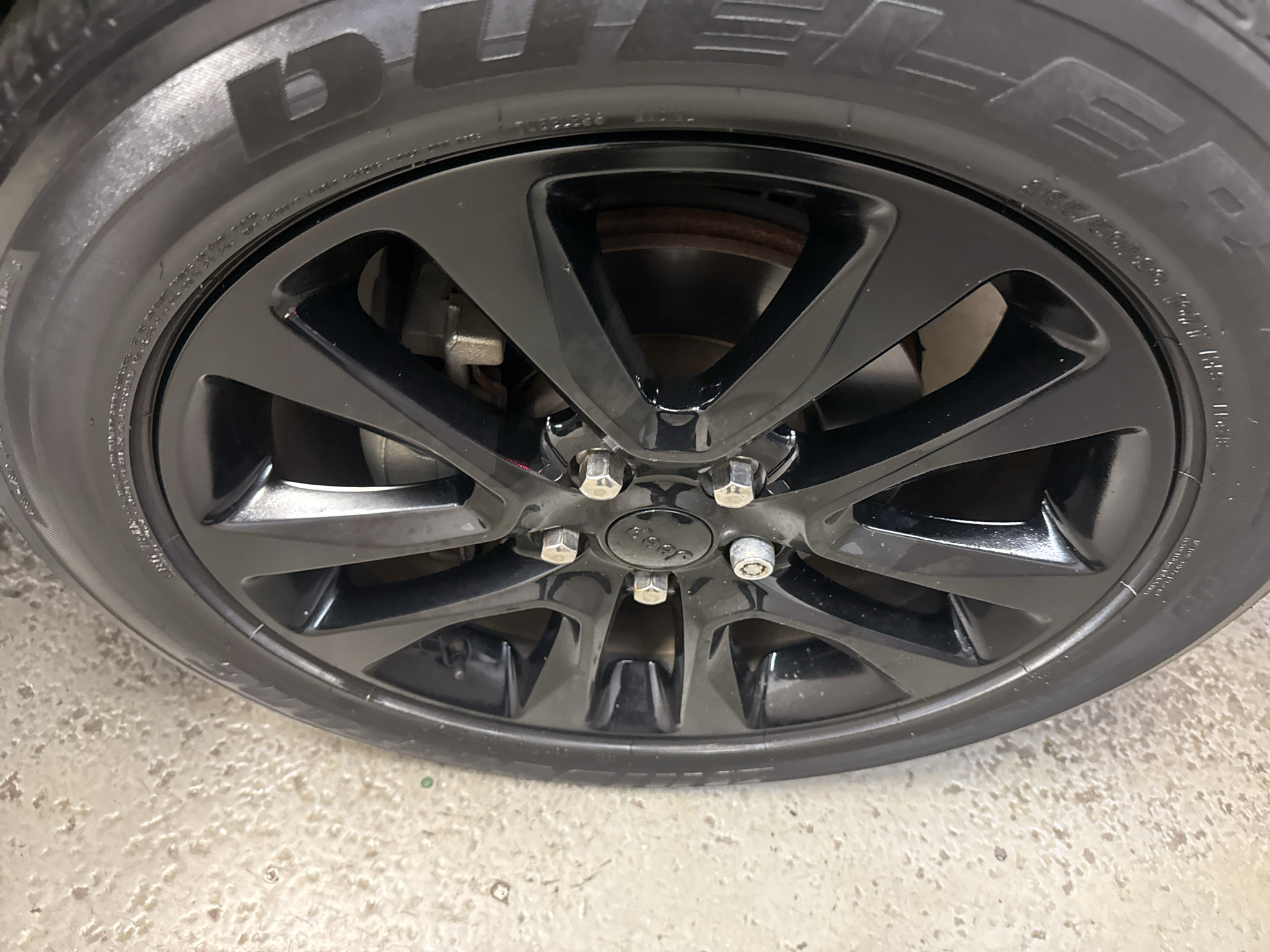 Used 2019 Jeep Grand Cherokee Altitude RWD image 35