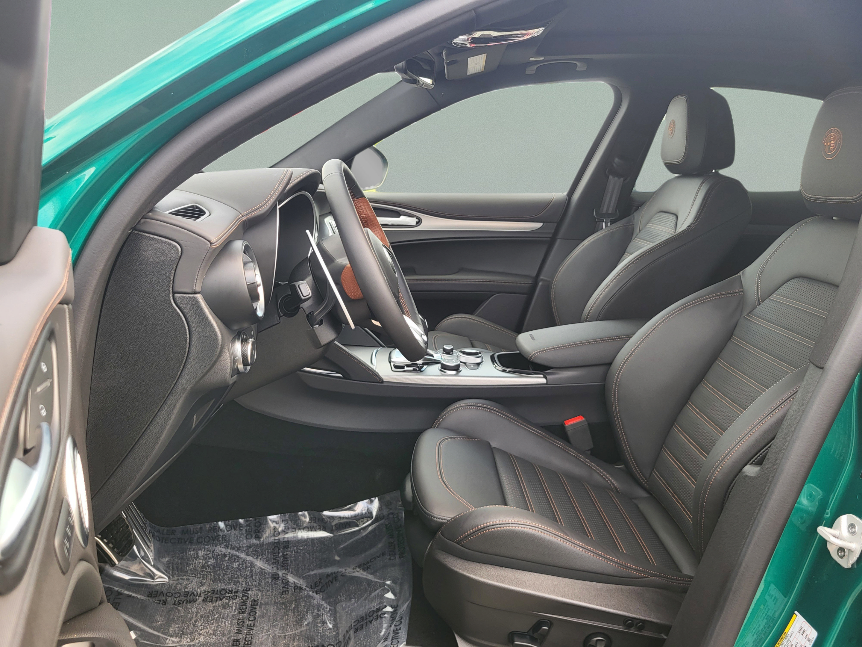 New 2025 Alfa Romeo Stelvio Sprint AWD/4WD image 44